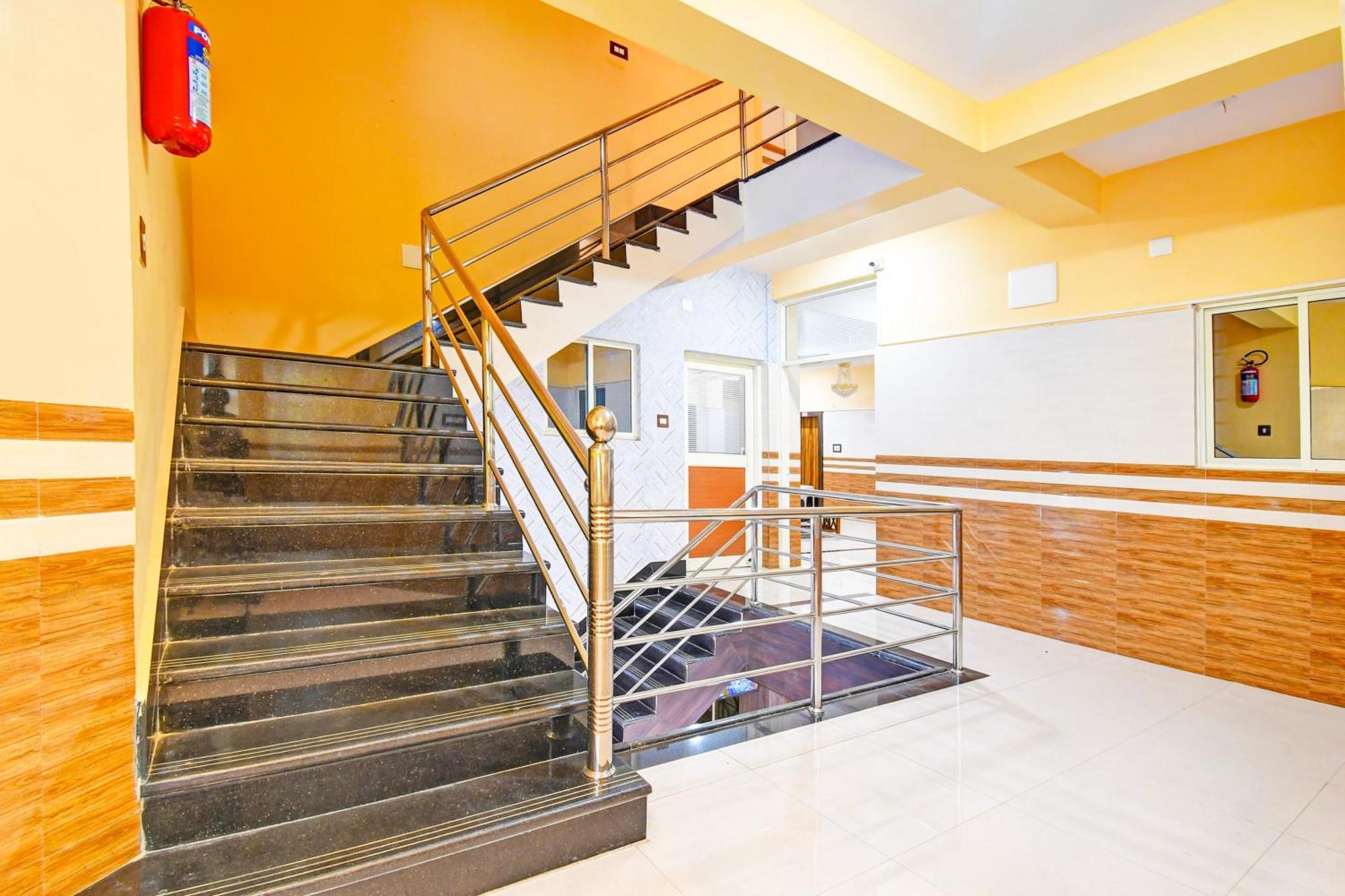 Hotel O Maa Bhubaneswari Hotel エクステリア 写真